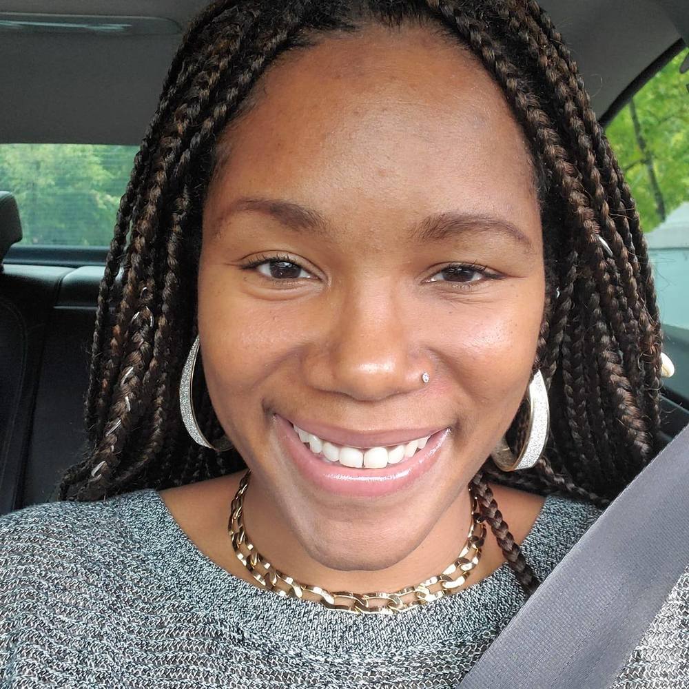 Meet your Posher, April